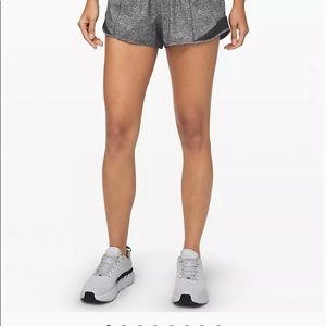 Lululemon 2.5 Hotty Hot shorts